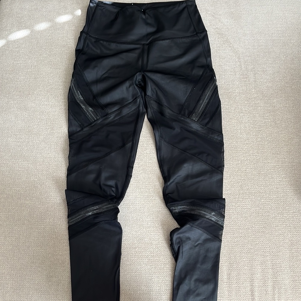 Women’s Mesh Shiny Black Leggings